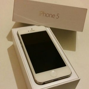 🚫SOLD🚫 AT&T iPhone 5 16GB White - Mint Condition