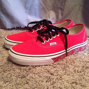 Men's VANS size 9.5 (Limited Edition)