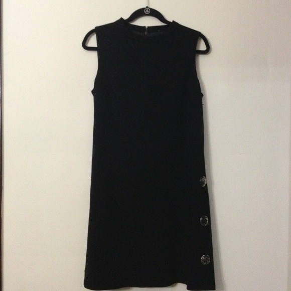 Elegant Elie Tahari Sleek Dress ✨