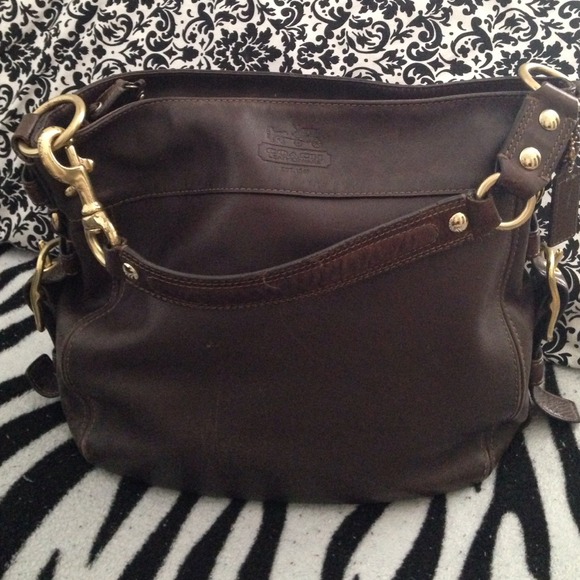 REDUCED Beautiful AUTHENTIC leather coach hobo