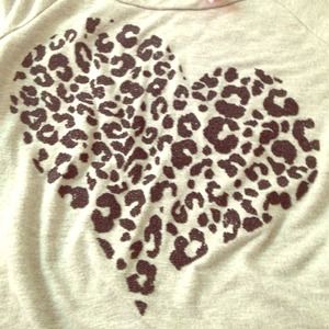 3/4 sleeve grey shirt
