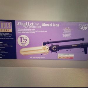 Hot Tool Curling iron ❌❌RESERVED