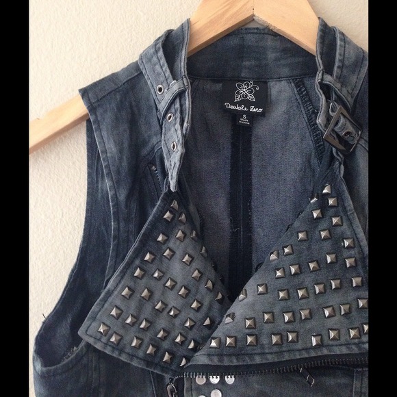 Host Pick•Asymmetrical Moto Vest - Picture 2 of 4