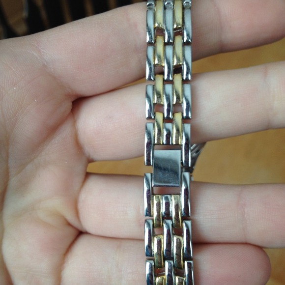 ❌GIFTED❌Two Tone Watch - Picture 3 of 3