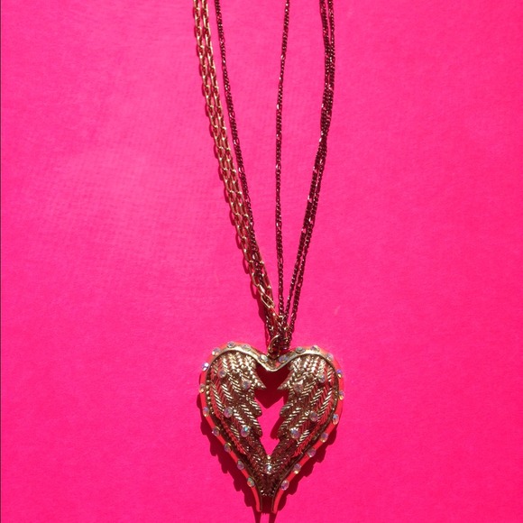Betsey Johnson necklace