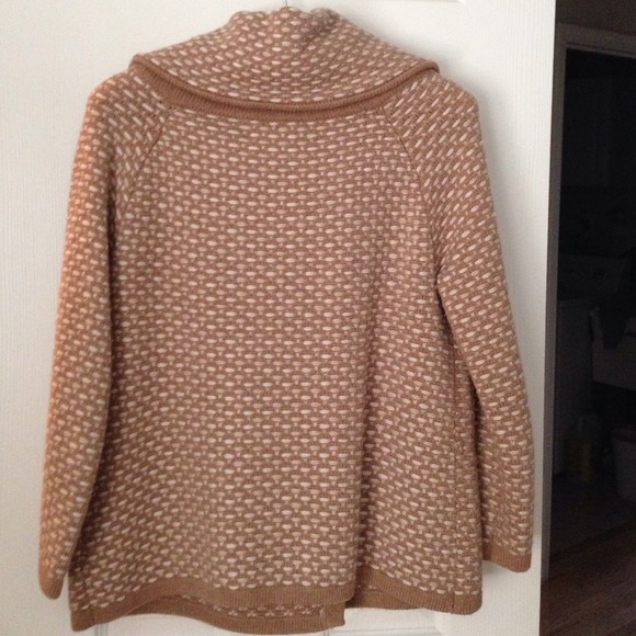 👇Reduced👇Cute Cross Over Collar Sweater - Picture 3 of 4