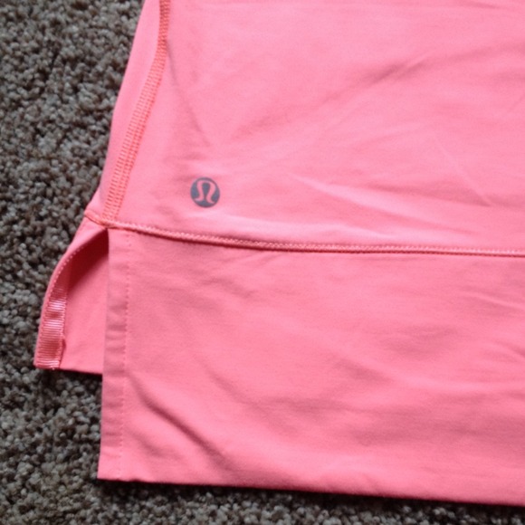 SOLD Lululemon warm up crew. Size 6 - Picture 2 of 4