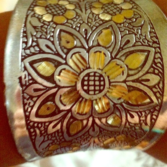 Floral cuff
