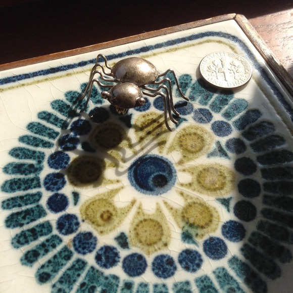 Vintage sterling spider insect pin brooch - Picture 6 of 6