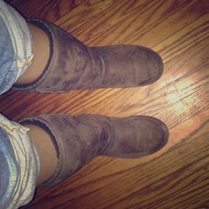 💥Authentic UGGS 💥