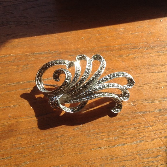 Vintage scroll sterling brooch pin marcasite