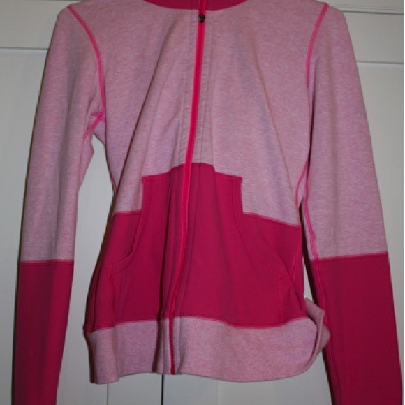 Lululemon bundle - Picture 2 of 3