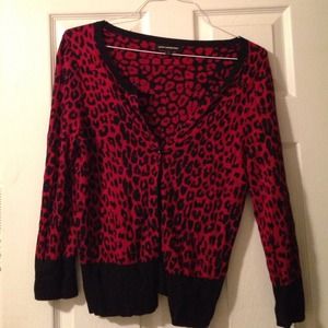 💥REDUCED💥Express black&red cardigan