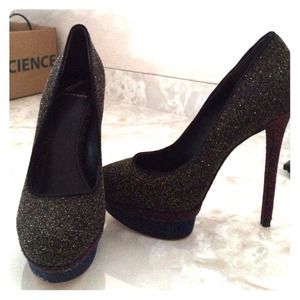 No trades ! Brian Atwood pumps