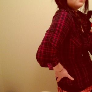 CUTE flannel 3/4 sleeve button up!
