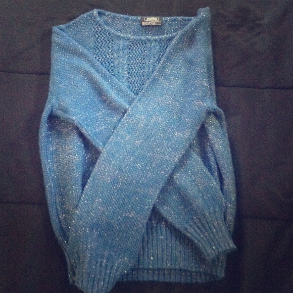 Jolie New York sweater - Picture 1 of 3