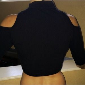 Black shoulder cropped turtleneck