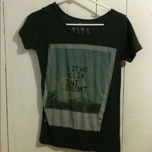 "in that instant" tee