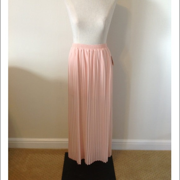 SOLD Forever21 pleated maxi skirt SOLD
