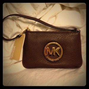 🎀authentic🎀 Michael Kors Wristlet