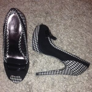 Bakers Houndstooth Platforms