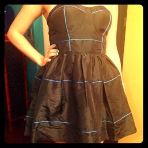 Cute little black dress