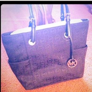 💯Authentic micheal kors