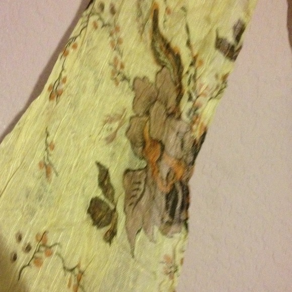 Floral Print Scarf - Picture 2 of 2