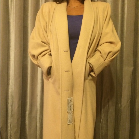 Vintage cashmere camel colored coat