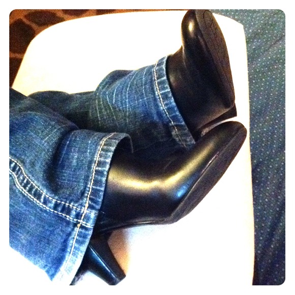Black ankle boots. ❤Bundled❤