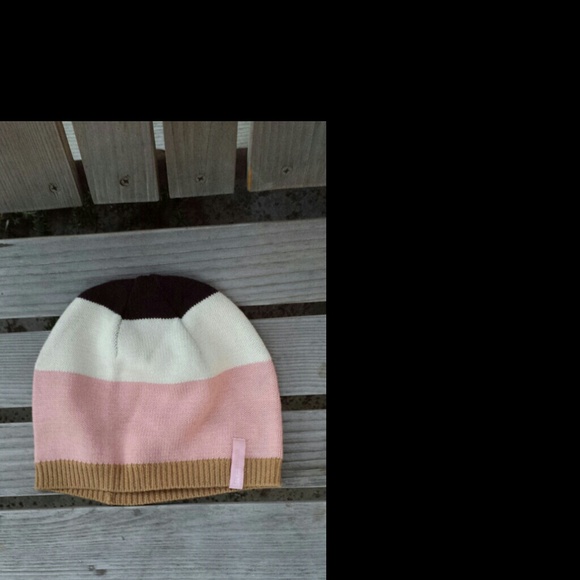 Cute Esprit beanie!!