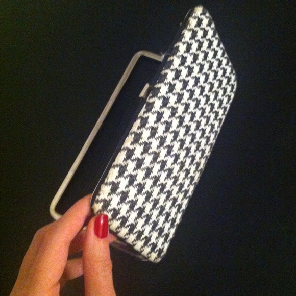 B&W Wallet - Picture 2 of 4