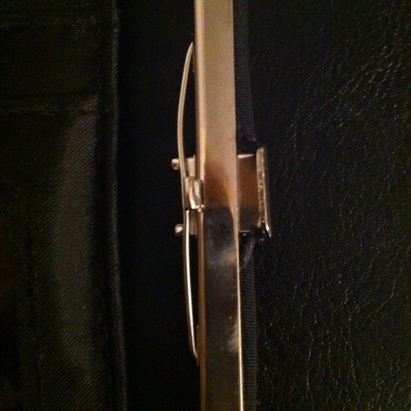 B&W Wallet - Picture 4 of 4