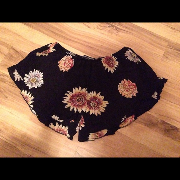 ❌Sold❌Brandy Melville Vodi Shorts