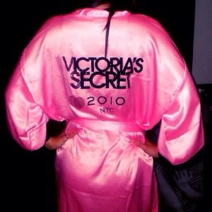 2010 Victorias Secret Fashion Show Robe