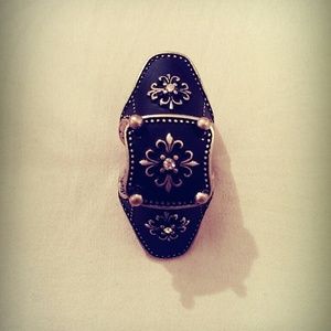 Medieval Style Knuckle Ring