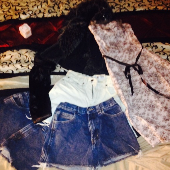 On trend items! Sold to @baozxi