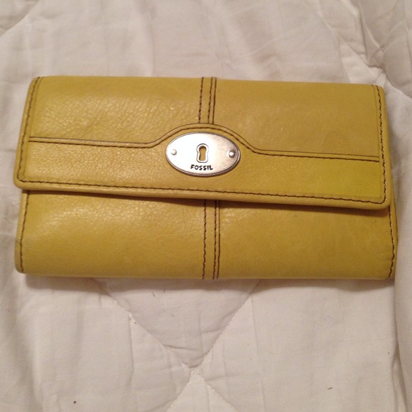 Yellow fossil wallet