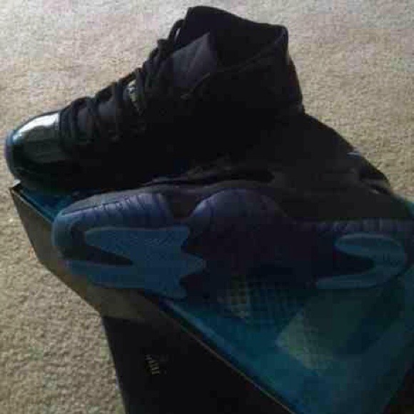 Size 9 gamma blue
