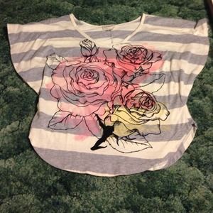 I am selling a Balla Du Jour top