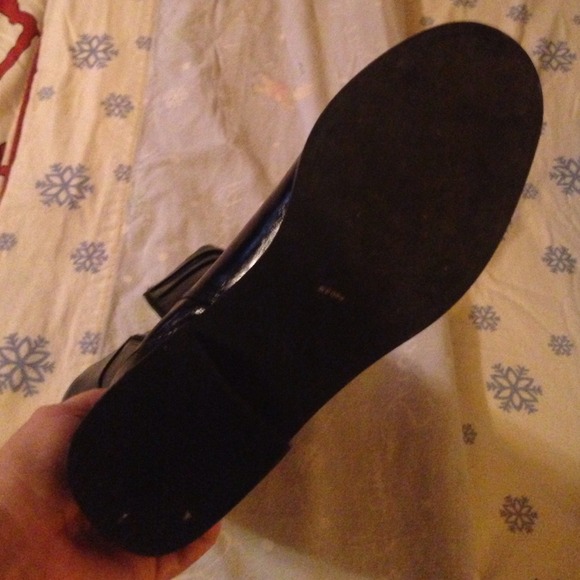 Boots - Picture 3 of 4
