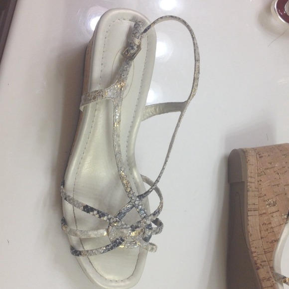 Sandal