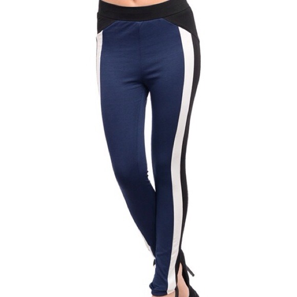 ✨20% Off✨ Navy Color Block Leggings