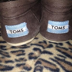 SOLD***Brown Toms