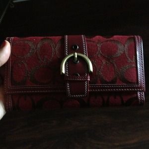 RESERVED Wallet for Samfecteau