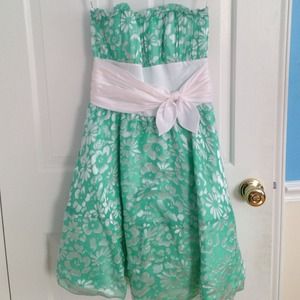 Beautiful, turquoise Betsy Johnson dress.