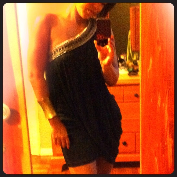 One shoulder dress