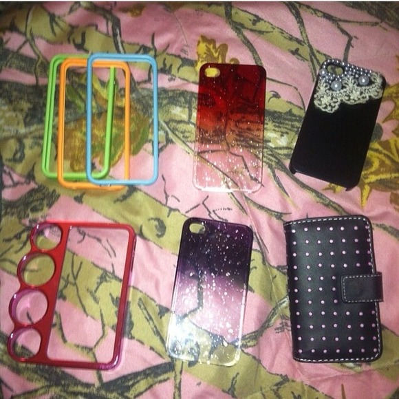 iPhone 4 cases - Picture 1 of 4