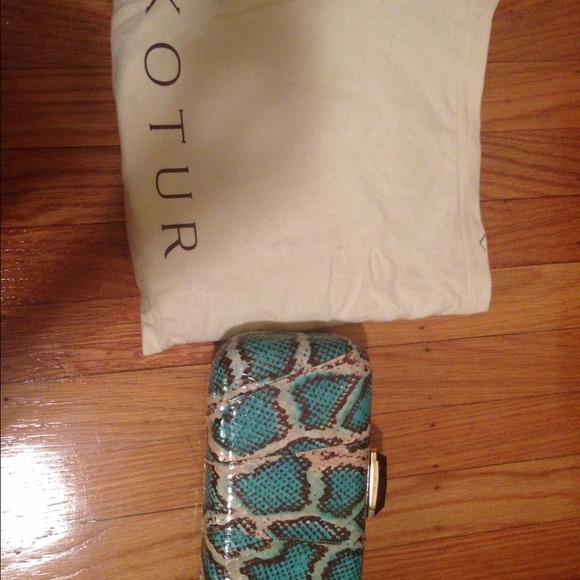 New with tags Breen Snakeskin Minaudière clutch