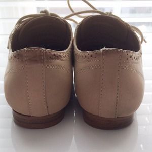 Steve Madden Shoes - Steve Madden Tan Oxford Flats Steve Madden Shoes - Steve Madden Tan Oxford Flats
